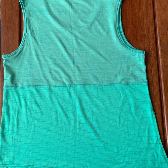 Elle Sport Workout Top - Picture 2 of 5